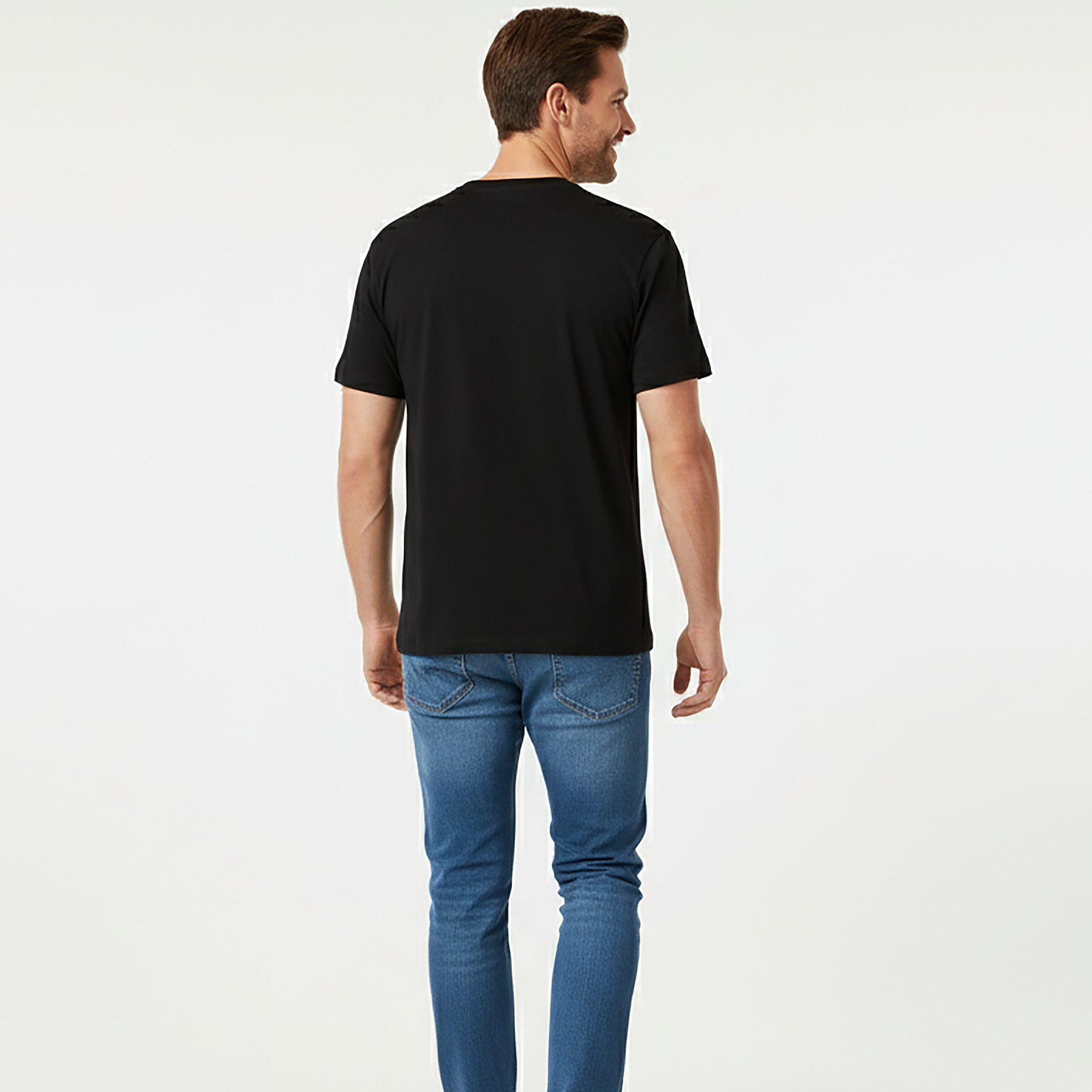 GGPOKER BOX LOGO TEE